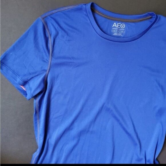 American Eagle Lightweight Workout Shirt - Picture 3 of 11